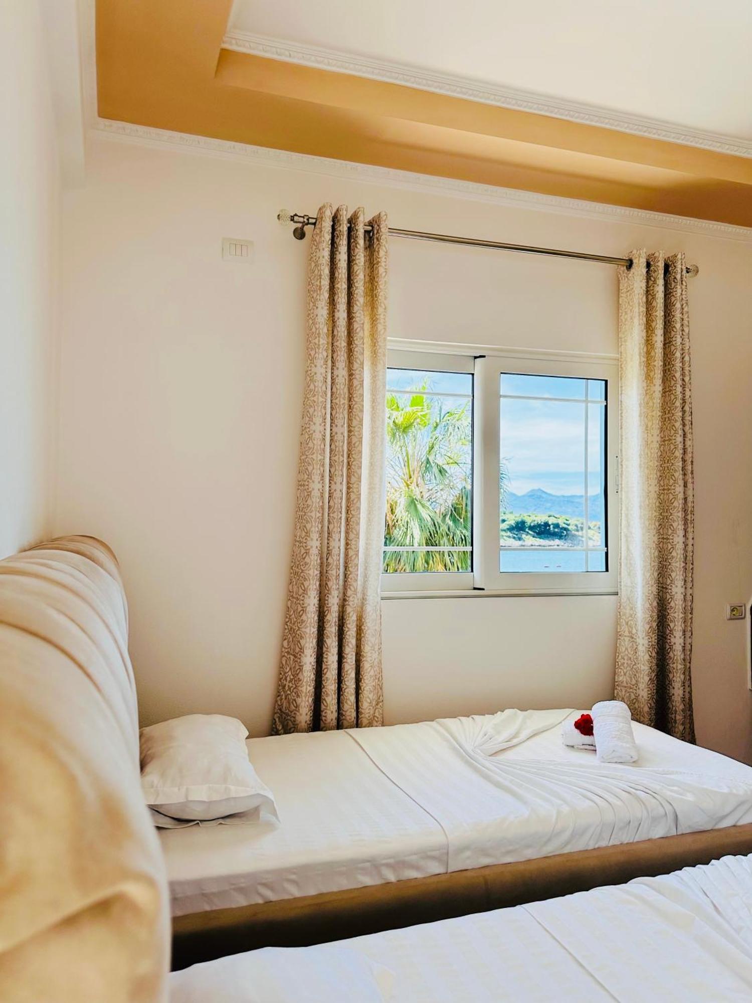 Xhibo Apartments Sarandë 外观 照片