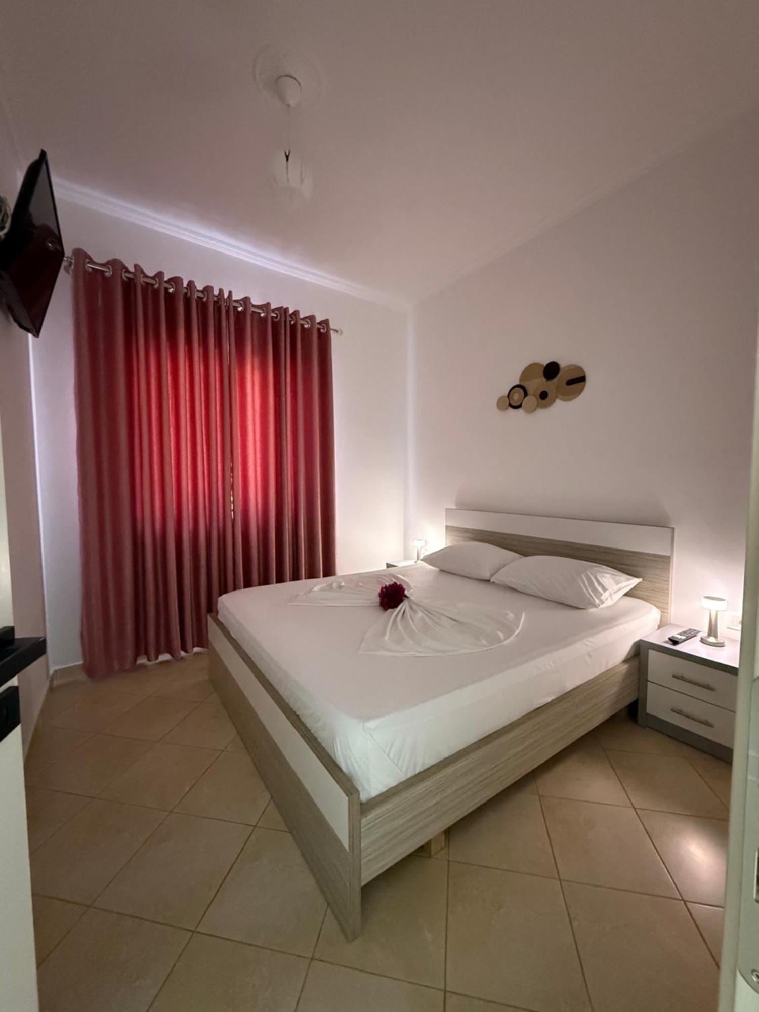 Xhibo Apartments Sarandë 外观 照片